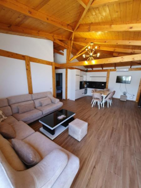Klajdi Apartaments